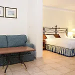 Hotel Oriana 3*