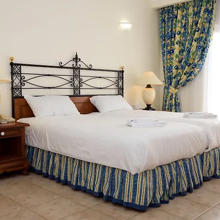 Oriana 3*