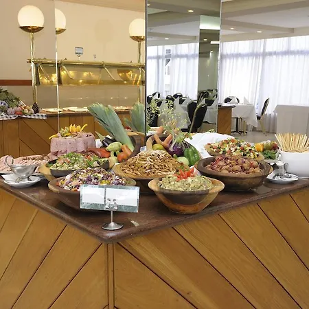 Oriana Hotel 3*